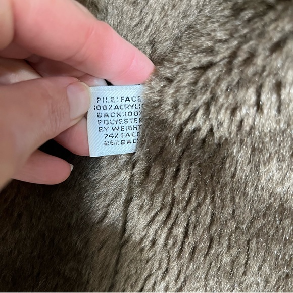 Vintage trench coat - Picture 9 of 12